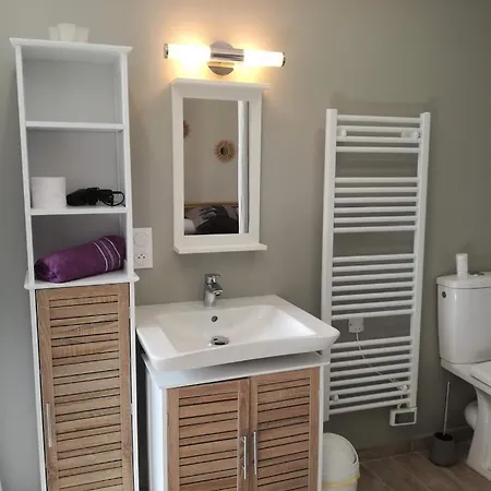 Oda ve Kahvaltı Napheo 4*